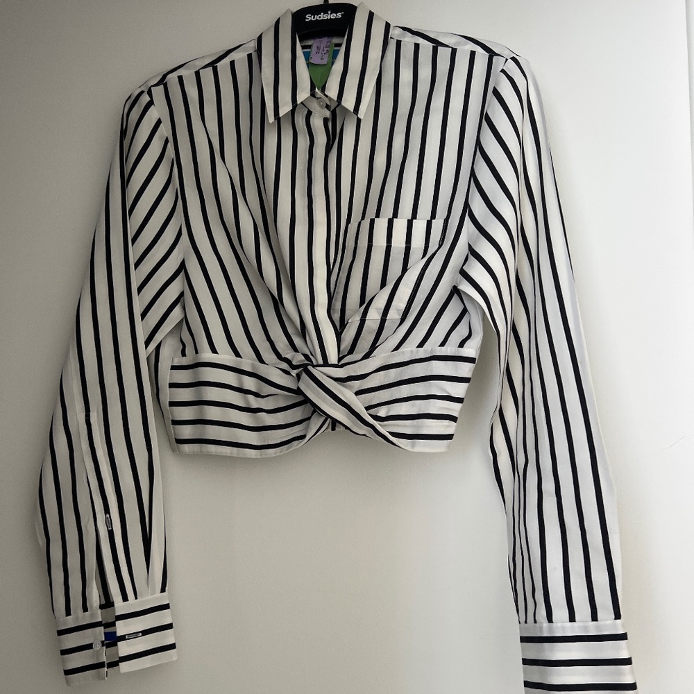 Alexander wand cropped shirt